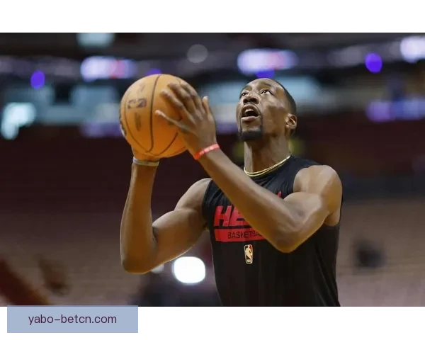 阿德巴约遭三人联防限制仅得14分 奇才砍下83分阴影未散